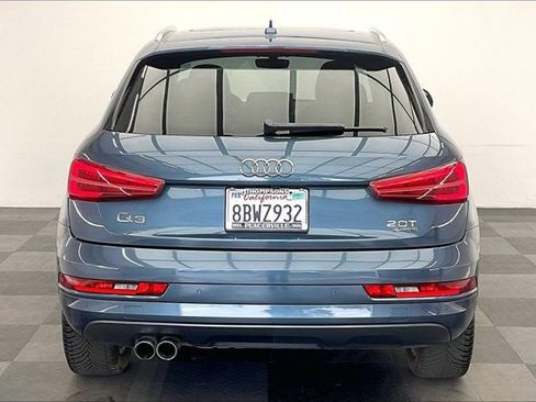Used 2018 Audi Q3 2.0T Premium Plus w/ Premium Plus Package AWD/4WD image 3