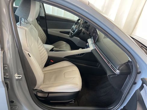 Used 2021 Hyundai Elantra Limited w/ Cargo Package image 25