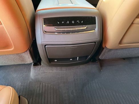 Certified 2024 Cadillac Escalade Premium Luxury image 17