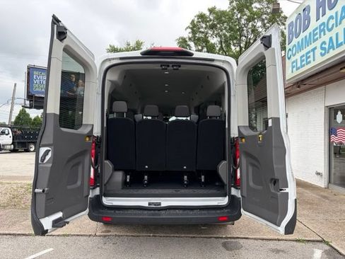 Used 2024 Ford Transit 350 XLT RWD image 5