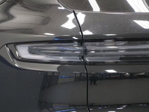 New 2026 Porsche Cayenne image 6