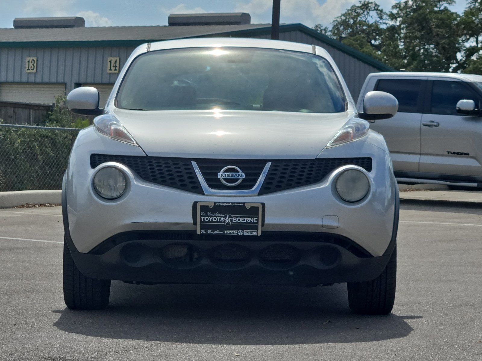 Used 2014 Nissan Juke S FWD image 8