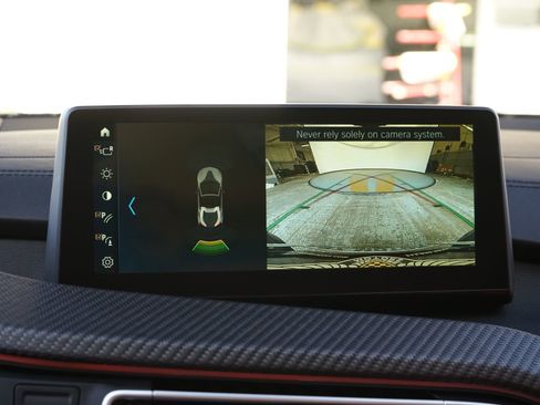 Used 2019 BMW i8 Roadster image 18