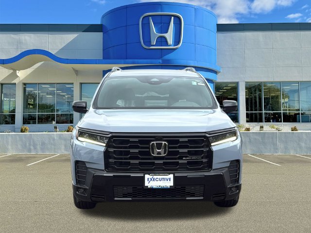 New 2026 Honda Pilot Black Edition image 2