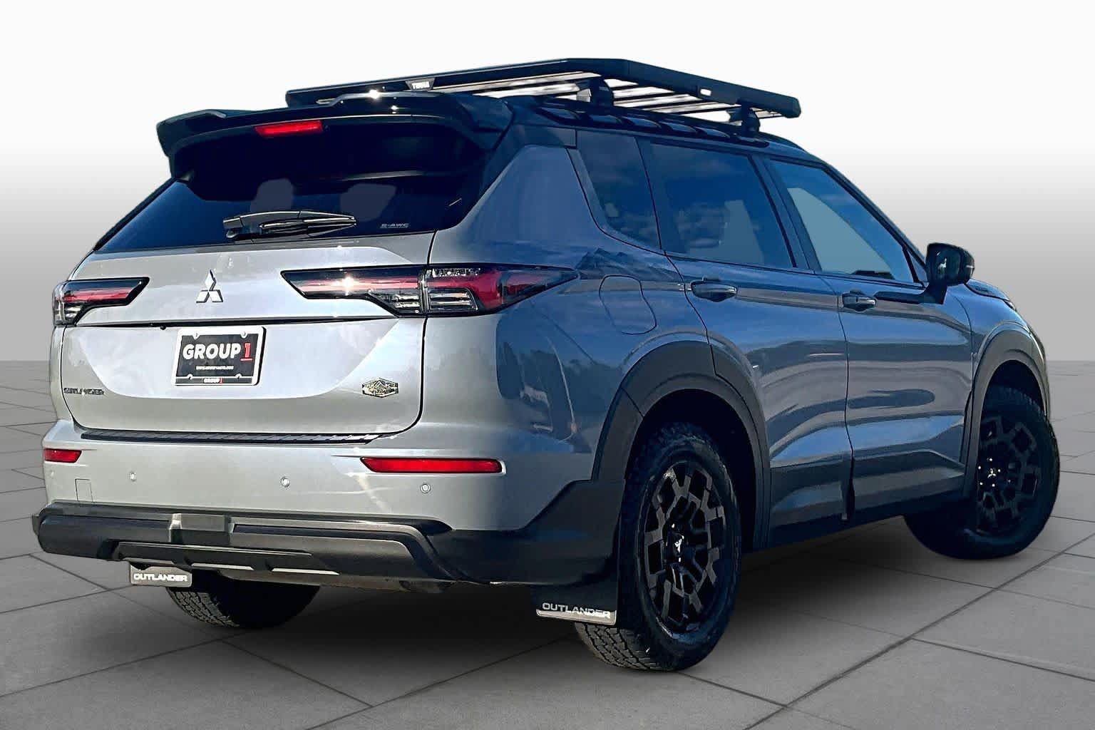 Used 2026 Mitsubishi Outlander AWD image 13