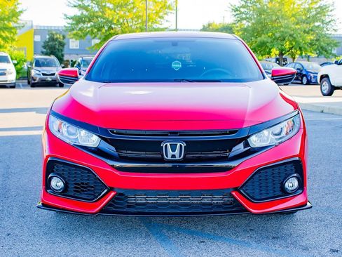 Used 2018 Honda Civic Sport image 2