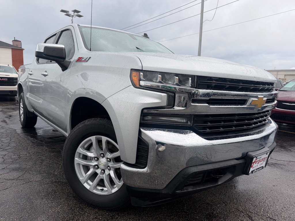 Used 2019 Chevrolet Silverado 1500 LT w/ All-Star Edition AWD/4WD image 2
