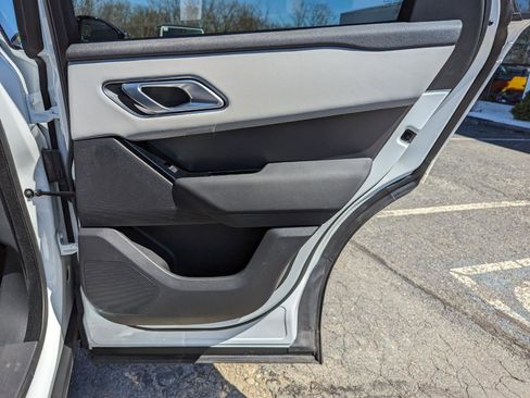 Used 2025 Land Rover Range Rover Velar Dynamic SE AWD/4WD image 33