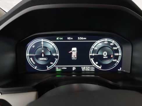 Used 2024 Mitsubishi Outlander 4WD Plug-In Hybrid image 18