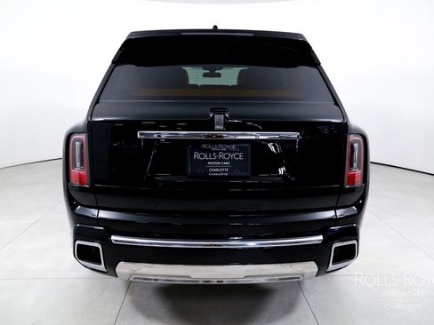 New 2026 Rolls-Royce Cullinan AWD/4WD image 9