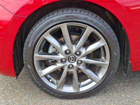 Used 2018 MAZDA MAZDA3 Touring image 9