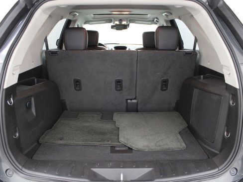 Used 2017 Chevrolet Equinox Premier w/ Enhanced Convenience Package AWD/4WD image 9