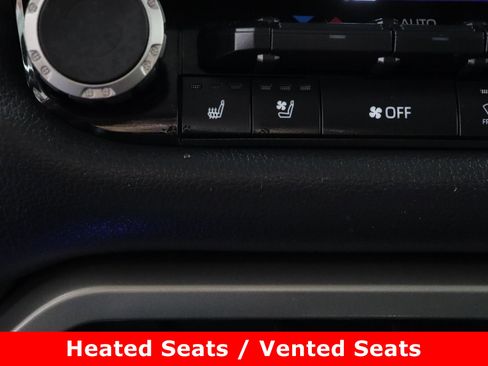 Used 2023 Toyota Tundra Limited image 22