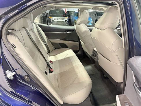 Used 2022 Toyota Camry XSE image 40