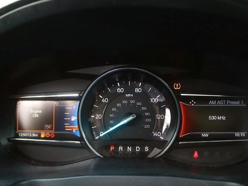 Used 2017 Ford Explorer XLT w/ Equipment Group 202A AWD/4WD image 21