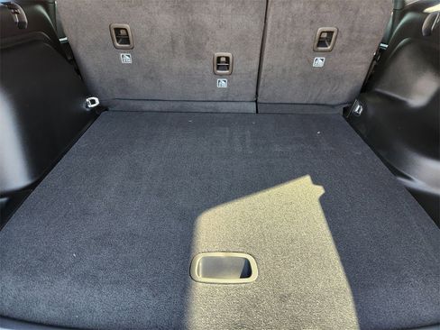 New 2025 Jeep Grand Cherokee Limited w/ Black Appearance Package image 22