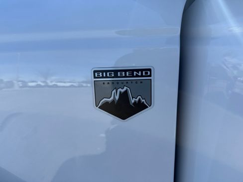 Used 2023 Ford Bronco Big Bend w/ Sasquatch Package image 24