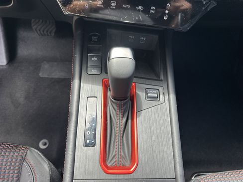 New 2026 Nissan Kicks SR FWD image 21