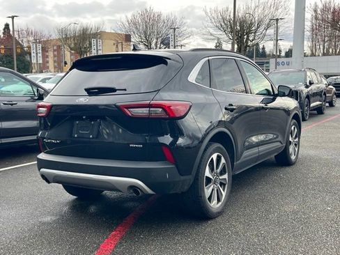 Used 2024 Ford Escape Platinum image 5