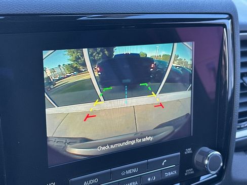 Used 2023 Nissan Frontier SV w/ Tow Package image 14