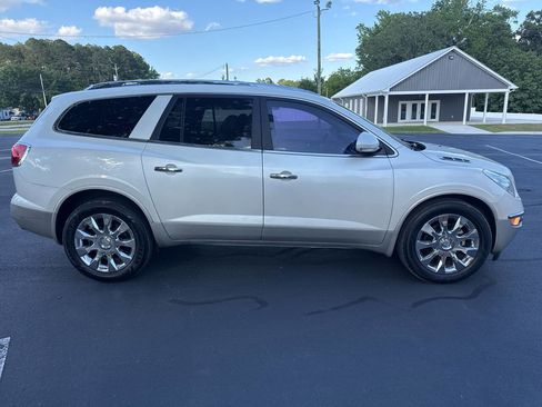 Used 2011 Buick Enclave CXL w/ LPO, Cargo Convenience Pkg FWD image 4