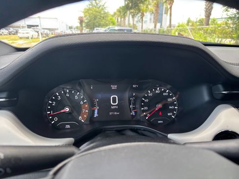 Used 2025 Jeep Compass Limited AWD/4WD image 42