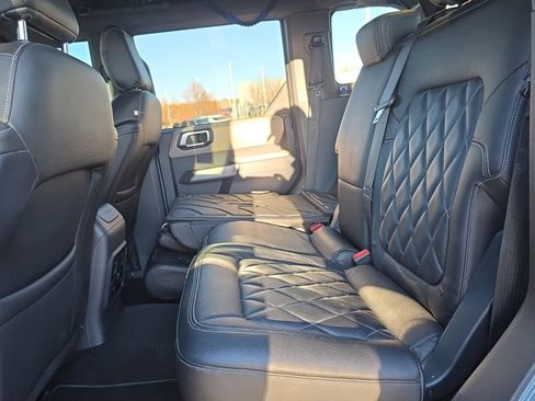 Used 2021 Ford Bronco Wildtrak image 17