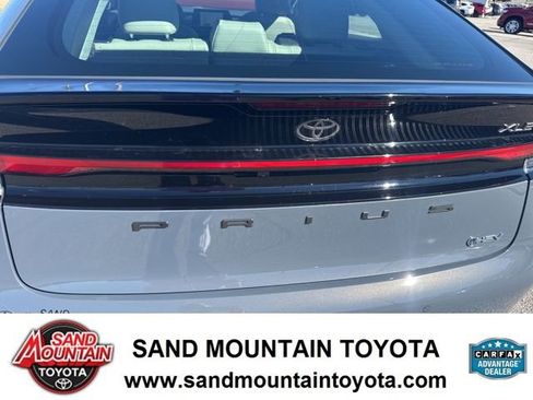 Used 2024 Toyota Prius XLE image 11