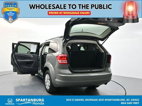 Used 2019 Dodge Journey SE image 48