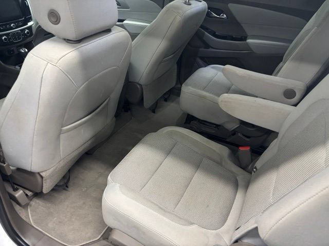 Used 2019 Chevrolet Traverse LT FWD image 13