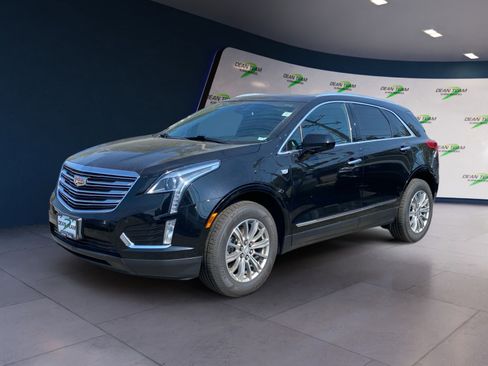 Used 2017 Cadillac XT5 Luxury w/ Driver Awareness Package AWD/4WD image 3