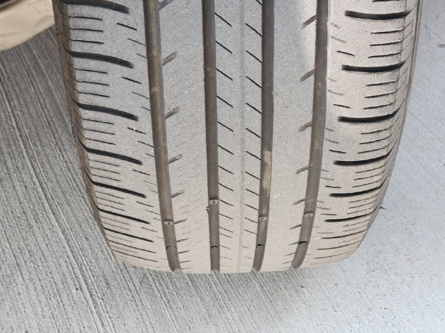 Used 2023 Ford Explorer XLT RWD image 12