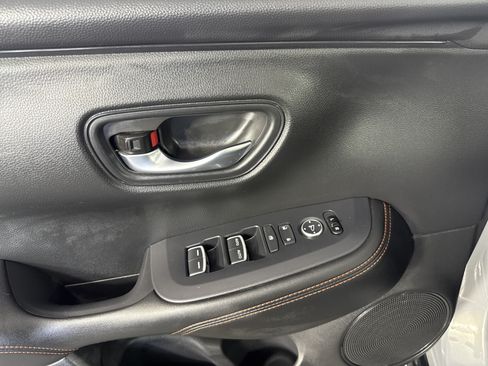 Certified 2024 Honda HR-V Sport image 14