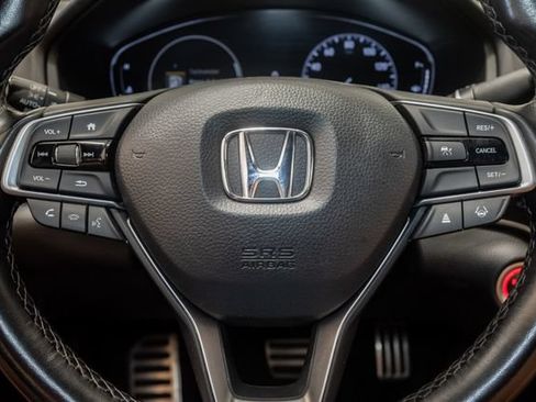 Used 2022 Honda Accord Sport image 12