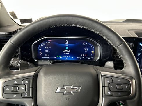 Used 2026 Chevrolet Silverado 1500 LT Trail Boss w/ LT Trail Boss Premium Package AWD/4WD image 14