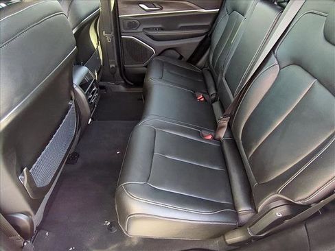 Used 2023 Jeep Grand Cherokee 4WD 4xe image 19