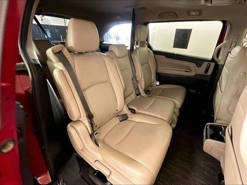 Used 2023 Honda Odyssey Touring image 39