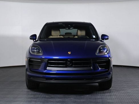 Certified 2026 Porsche Macan AWD/4WD image 10