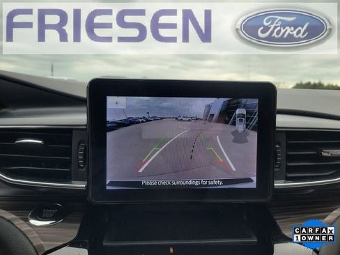 Used 2023 Ford Explorer Limited image 21