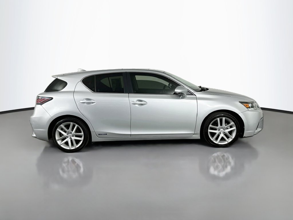 Used 2015 Lexus CT 200h w/ Seat Comfort Package FWD image 9