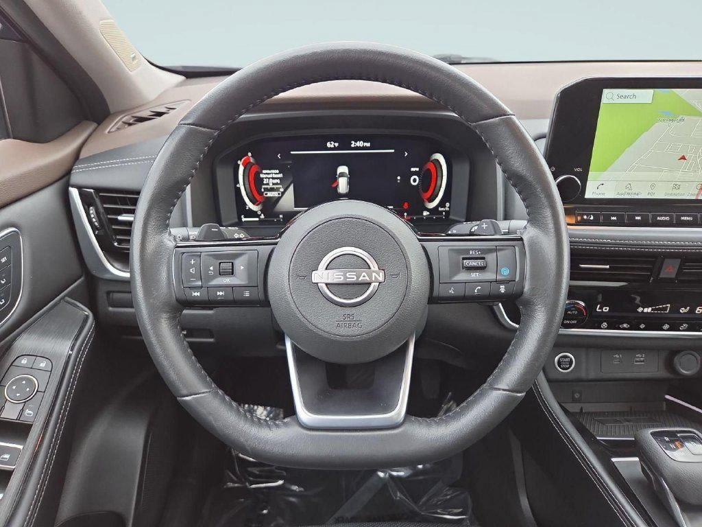 Used 2023 Nissan Rogue Platinum AWD/4WD image 18