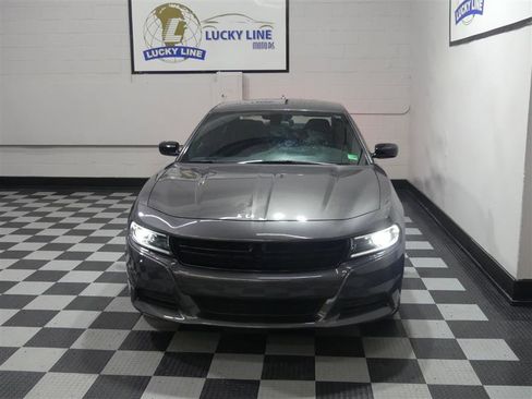 Used 2023 Dodge Charger SXT image 3