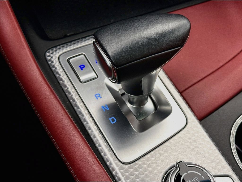Used 2022 Genesis G70 3.3T Launch Edition RWD image 20