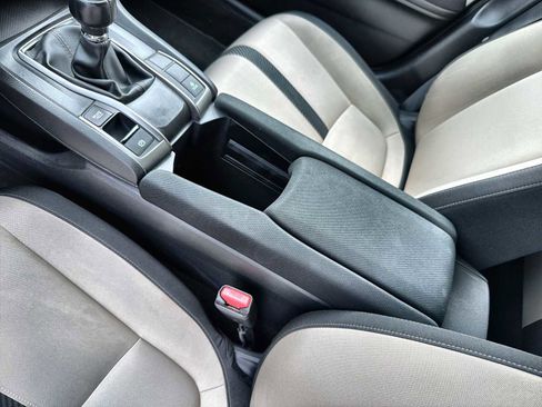 Used 2018 Honda Civic Sport image 20
