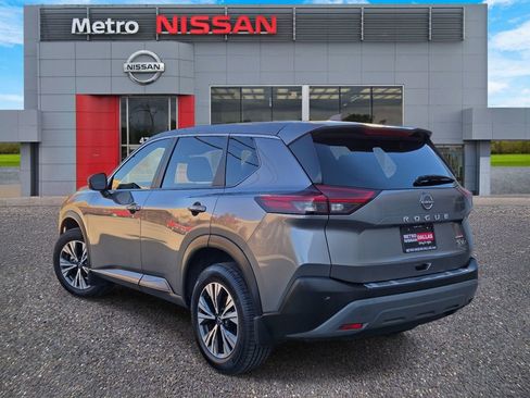 Certified 2023 Nissan Rogue SV image 4