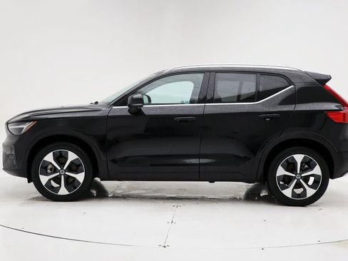 Used 2025 Volvo XC40 B5 Core AWD/4WD image 5