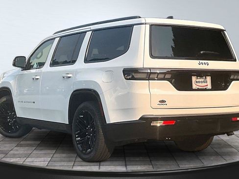 New 2026 Jeep Grand Wagoneer Limited AWD/4WD image 4