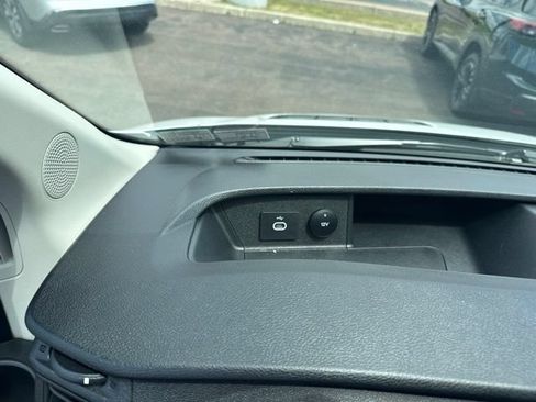 Used 2025 Ford Transit 250 Low Roof w/ Exterior Upgrade Package RWD image 29