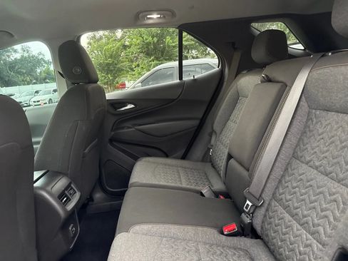 Used 2022 Chevrolet Equinox LT FWD image 12
