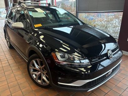 Used 2017 Volkswagen Golf Alltrack SE